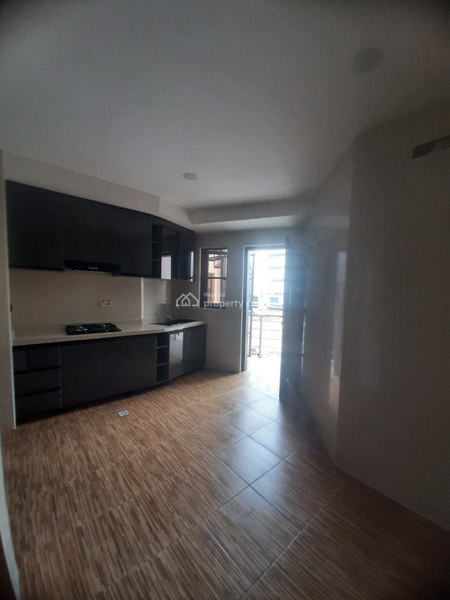 Tastefully Finished and Newly Built and Serviced with 24/7 Power Suppl, Lekki Phase 1, Lekki, Lagos, Flat / Apartment for Rent