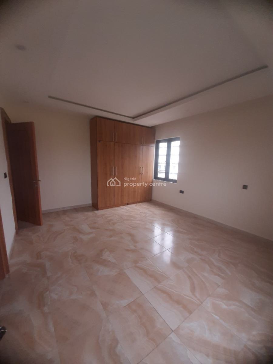 Tastefully Finished and Newly Built and Serviced with 24/7 Power Suppl, Lekki Phase 1, Lekki, Lagos, Flat / Apartment for Rent
