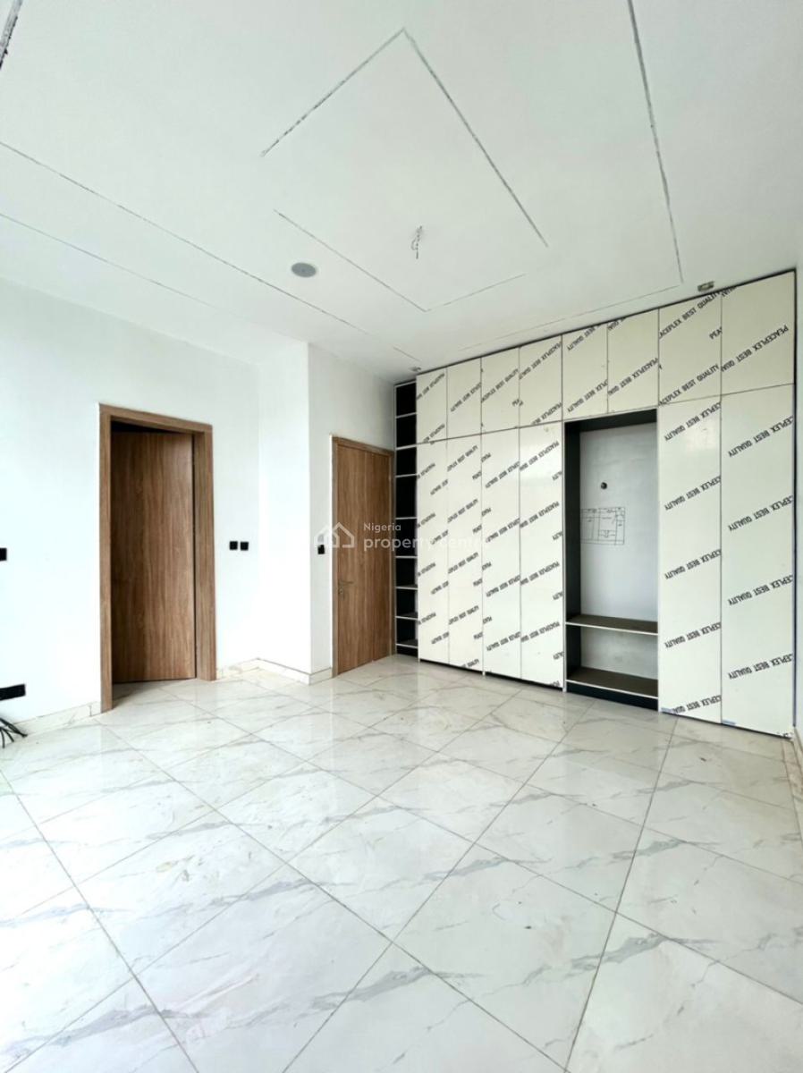 Spacious 4 Bedroom Terrace Duplex Available, Ikota, Lekki, Lagos, Terraced Duplex for Sale
