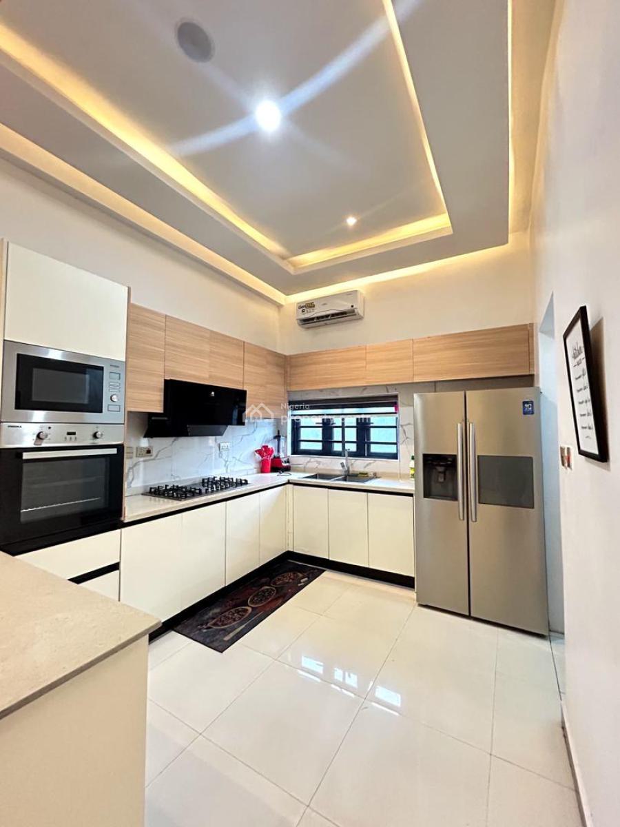 Luxury 1 Bedroom Loft with Pool in Lekki Right 🥰, Lekki Phase 1, Lekki, Lagos, Flat / Apartment Short Let