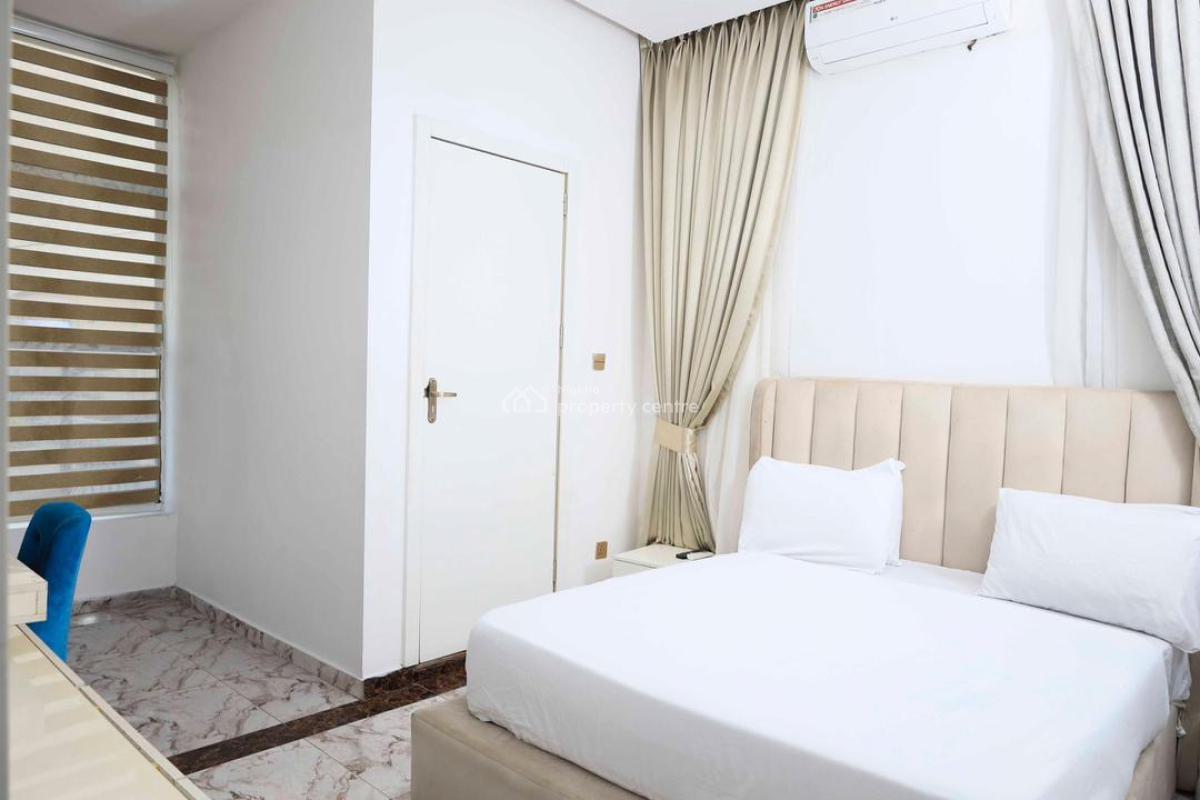 Luxury 1 Bedroom Loft with Pool in Lekki Right 🥰, Lekki Phase 1, Lekki, Lagos, Flat / Apartment Short Let