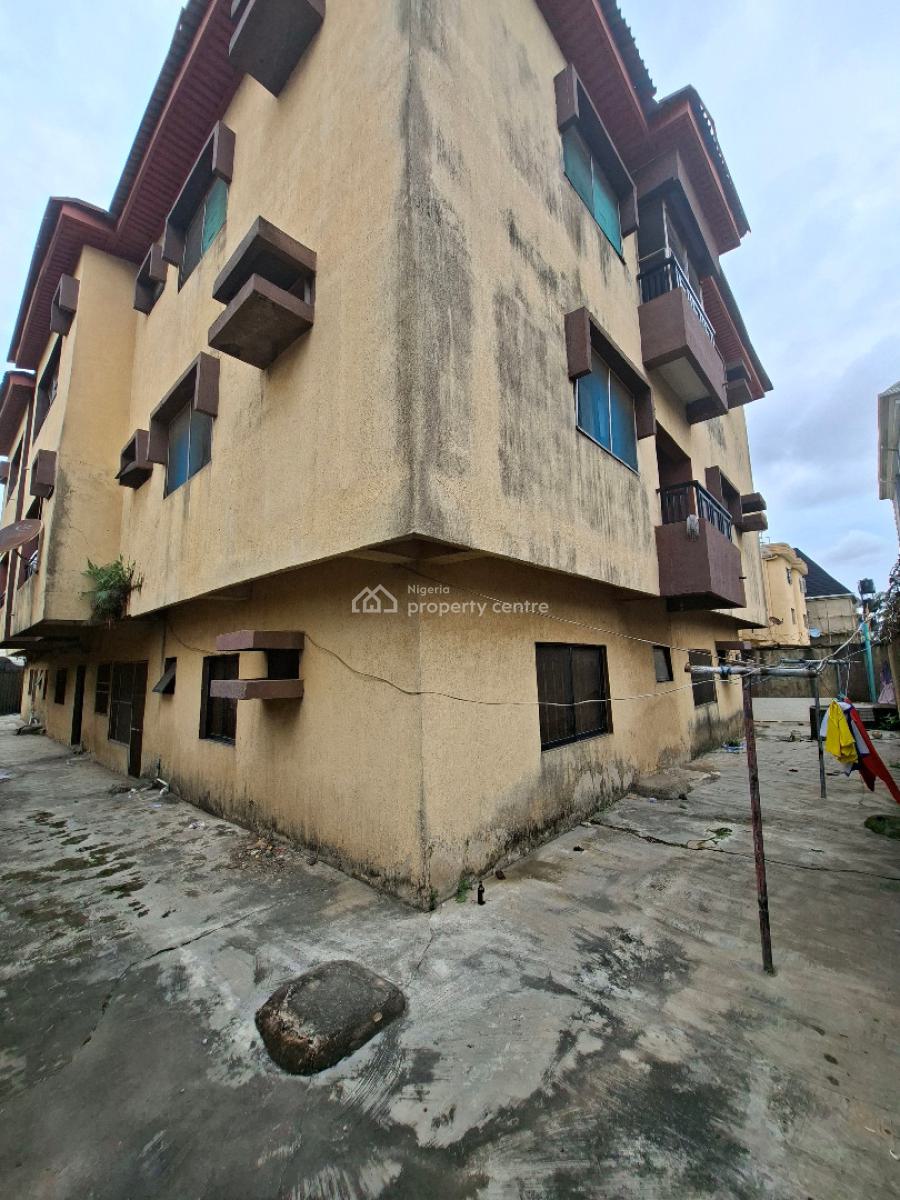 Bck of 6flats of 3bedroom Each, Market Square, Ago Palace, Isolo, Lagos, Block of Flats for Sale