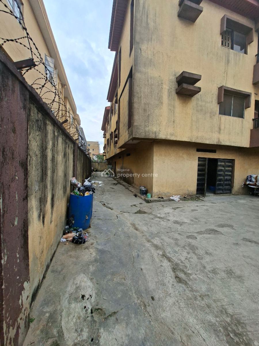 Bck of 6flats of 3bedroom Each, Market Square, Ago Palace, Isolo, Lagos, Block of Flats for Sale