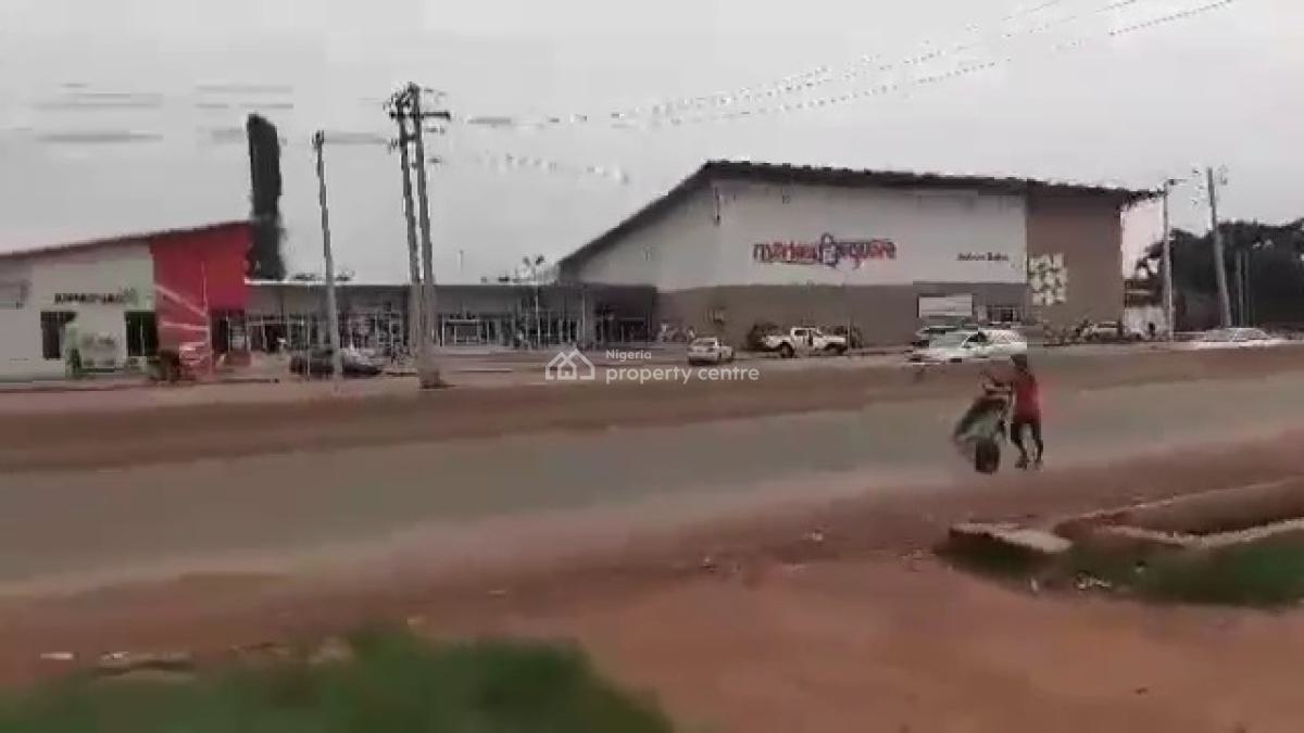 205ft By 194ft Land Title: Cofo, Aduwawa Road, Opposite Market Square, Benin, Oredo, Edo, Commercial Land for Sale