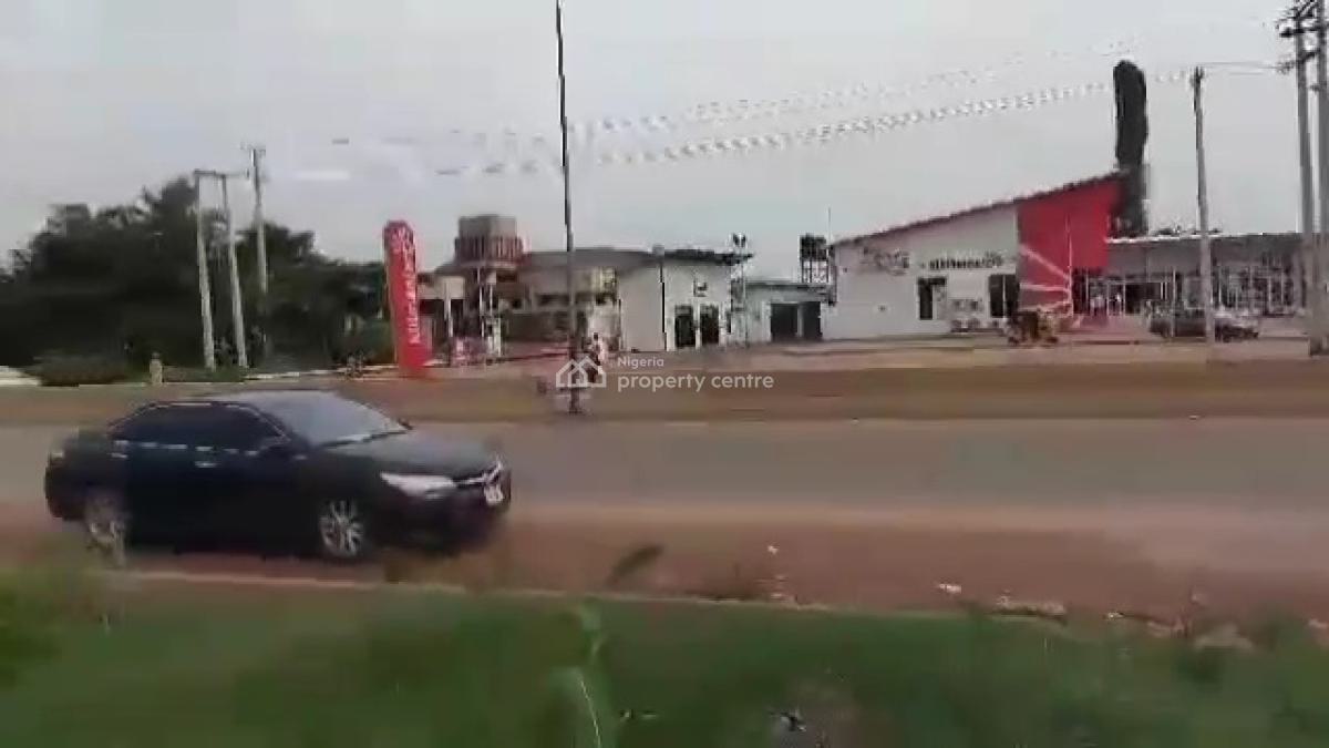 205ft By 194ft Land Title: Cofo, Aduwawa Road, Opposite Market Square, Benin, Oredo, Edo, Commercial Land for Sale