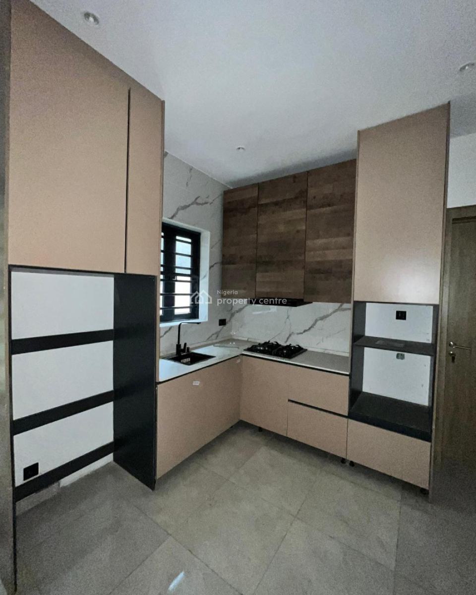 Lovely 1 Bedroom Apartment with Bq, Lekki Phase 1, Lekki Phase 1, Lekki, Lagos, Block of Flats for Sale