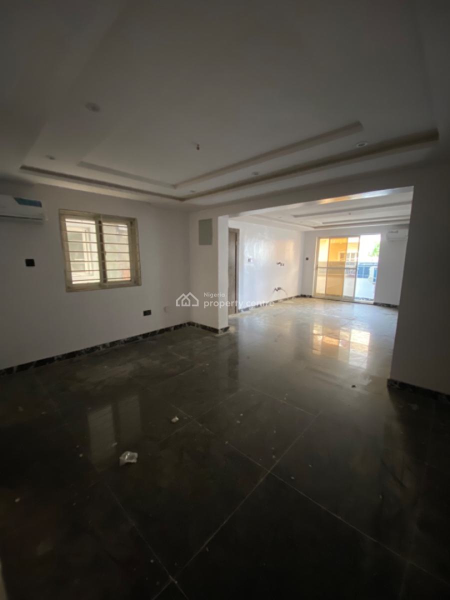 Relative New Self Serviced 3 Bedrooms Apartments on Ground Floor, Off Admiralty Lekki, Lekki Phase 1, Lekki, Lagos, Flat / Apartment for Rent