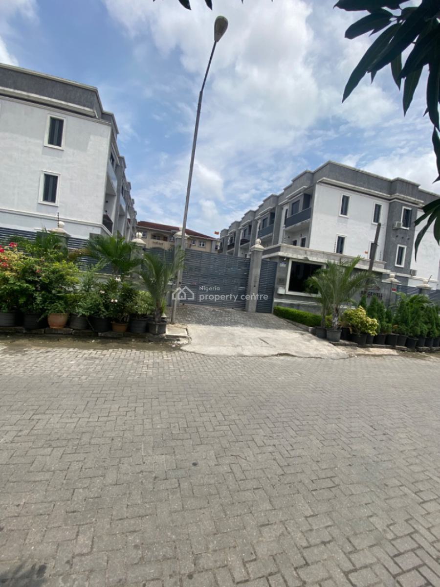 Fully Serviced 4 Bedrooms Terrace Duplex with Bq and Pool, Phase One /off Admiralty Road Lekki, Lekki Phase 1, Lekki, Lagos, Terraced Duplex for Rent