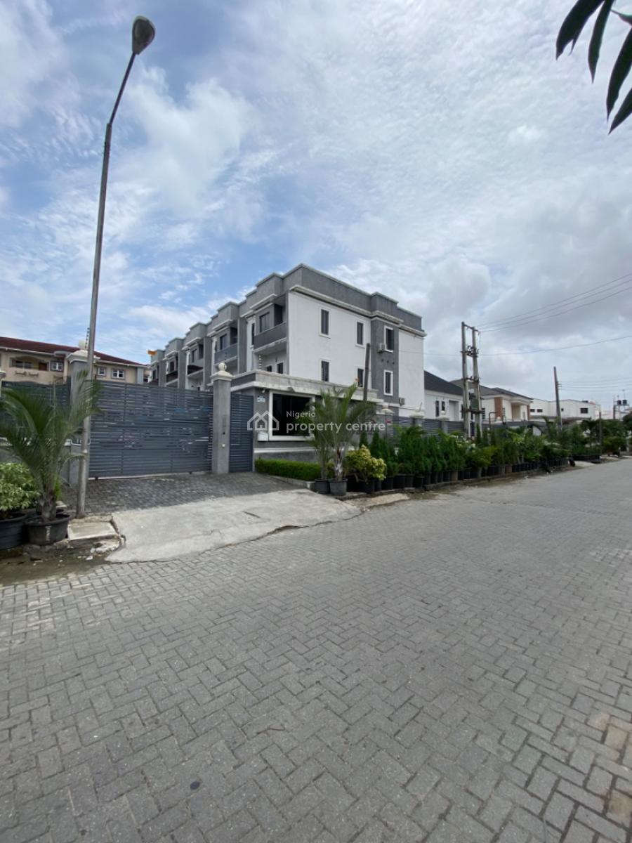 Fully Serviced 4 Bedrooms Terrace Duplex with Bq and Pool, Phase One /off Admiralty Road Lekki, Lekki Phase 1, Lekki, Lagos, Terraced Duplex for Rent