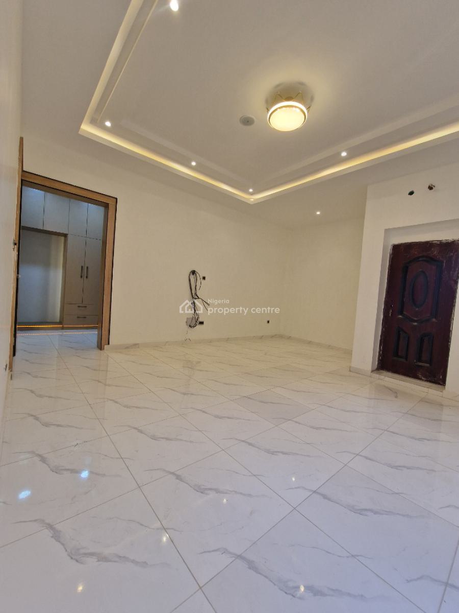 Beautifully Designed Home, Chevron, Ikota, Lekki, Lagos, Semi-detached Duplex for Sale