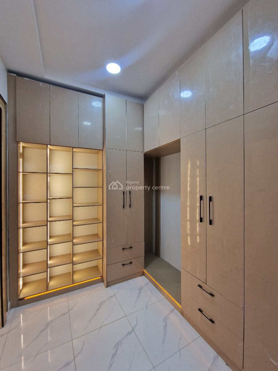 Beautifully Designed Home, Chevron, Ikota, Lekki, Lagos, Semi-detached Duplex for Sale