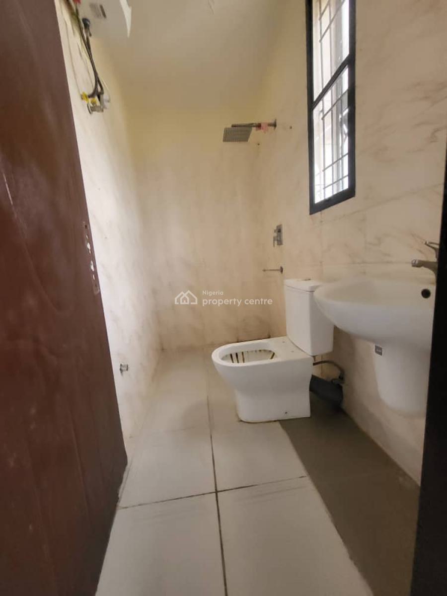 Distress Specious Well Built 3 Bedroom Terrace Duplex in a Well Secured Area, Orchid, Lekki, Lagos, Terraced Duplex for Sale
