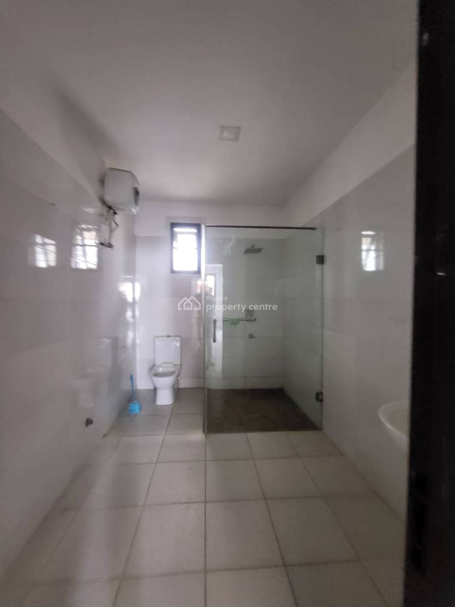 Distress Specious Well Built 3 Bedroom Terrace Duplex in a Well Secured Area, Orchid, Lekki, Lagos, Terraced Duplex for Sale