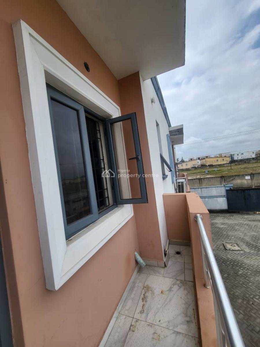 Distress Specious Well Built 3 Bedroom Terrace Duplex in a Well Secured Area, Orchid, Lekki, Lagos, Terraced Duplex for Sale