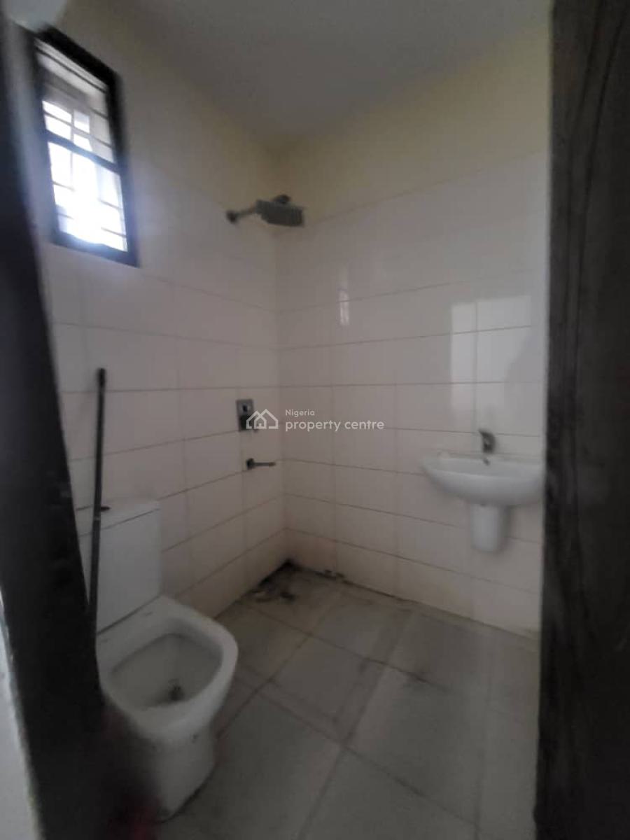 Distress Specious Well Built 3 Bedroom Terrace Duplex in a Well Secured Area, Orchid, Lekki, Lagos, Terraced Duplex for Sale