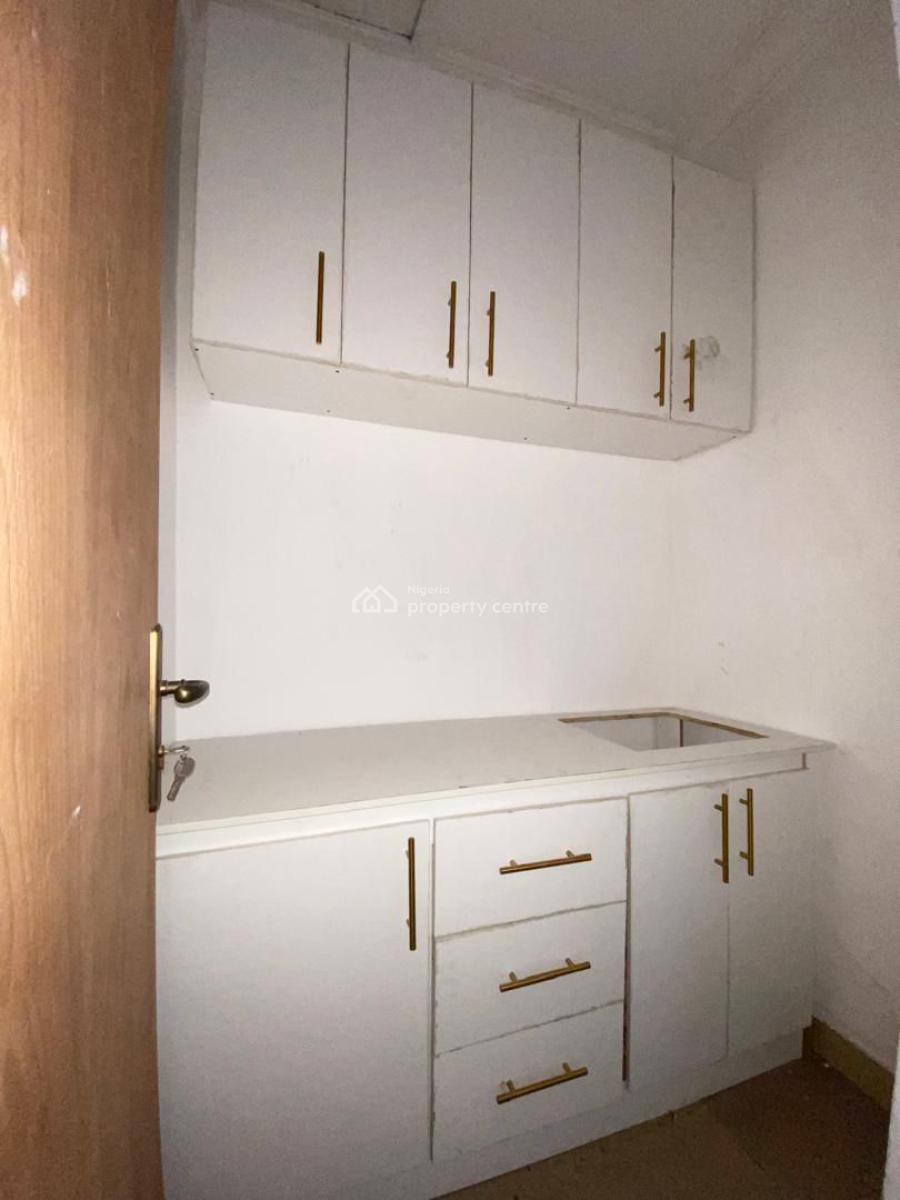 Specious Room Self Contained Upstairs, Chisco Off Kusenla Road, Lekki, Lagos, Self Contain (single Rooms) for Rent
