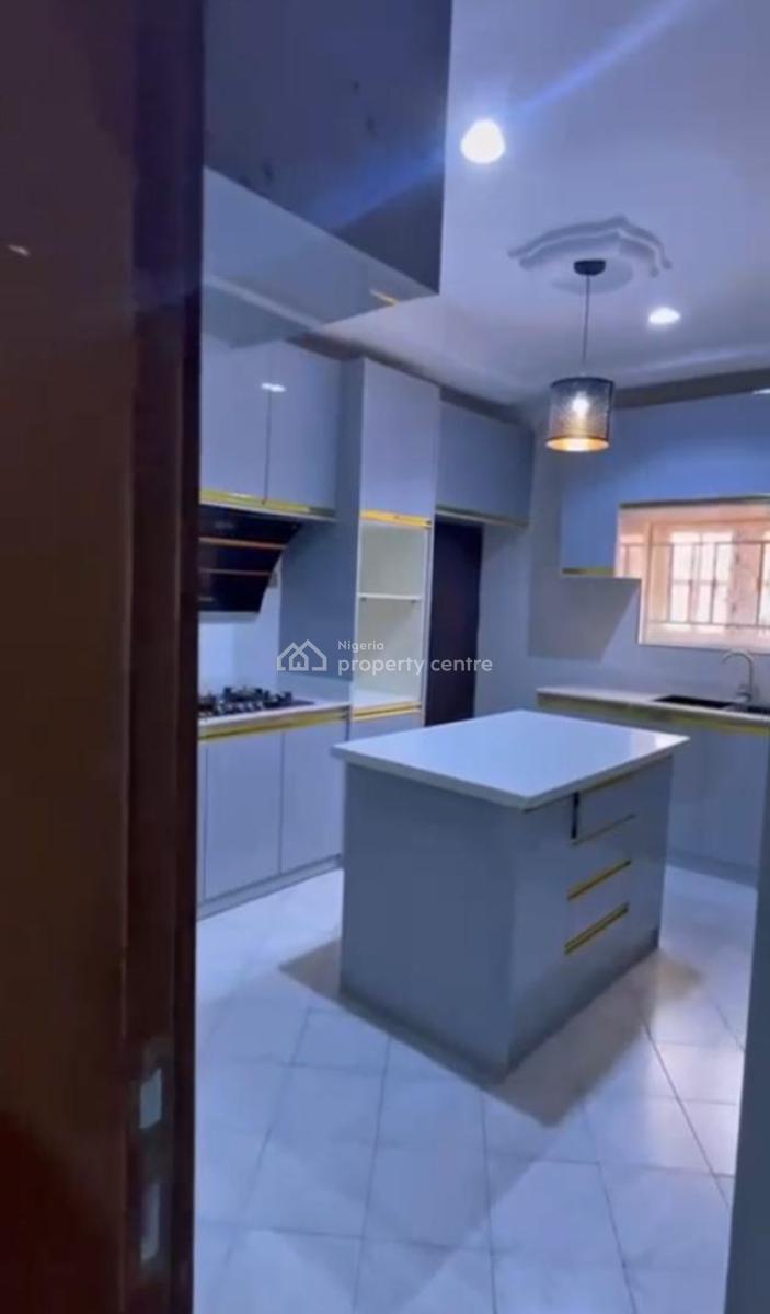 Newly Built and Exquisitely Finished Detached Penthouse, Lugbe District, Abuja, House for Sale