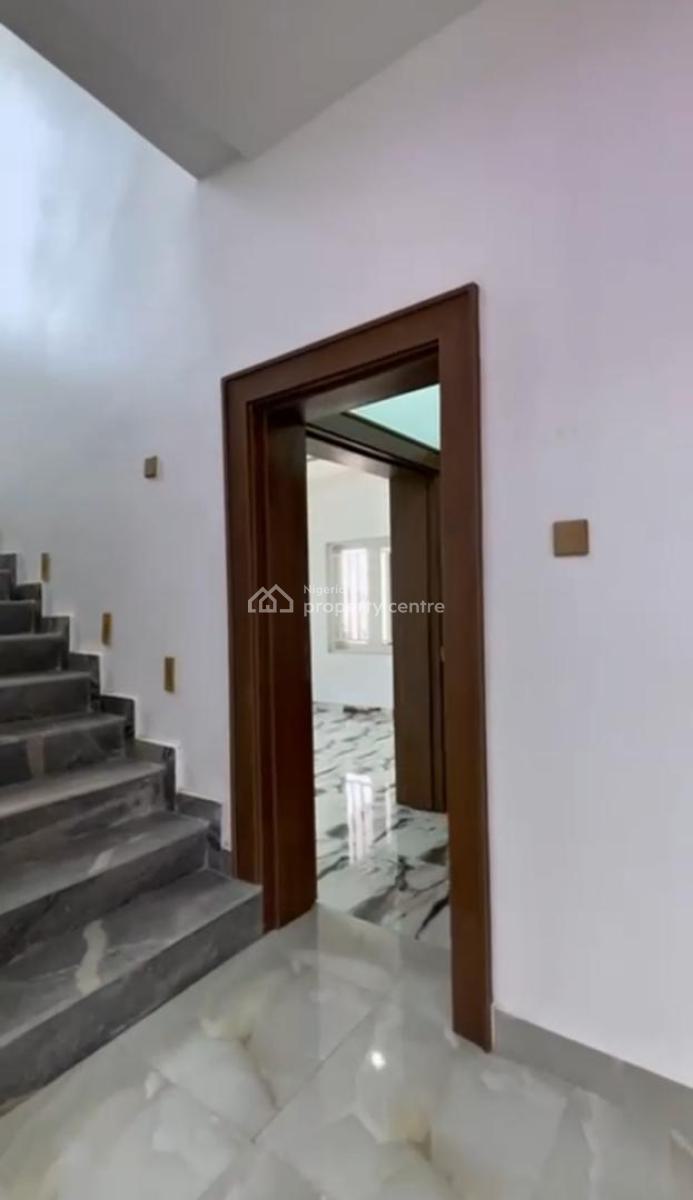 Newly Built and Exquisitely Finished Detached Penthouse, Lugbe District, Abuja, House for Sale