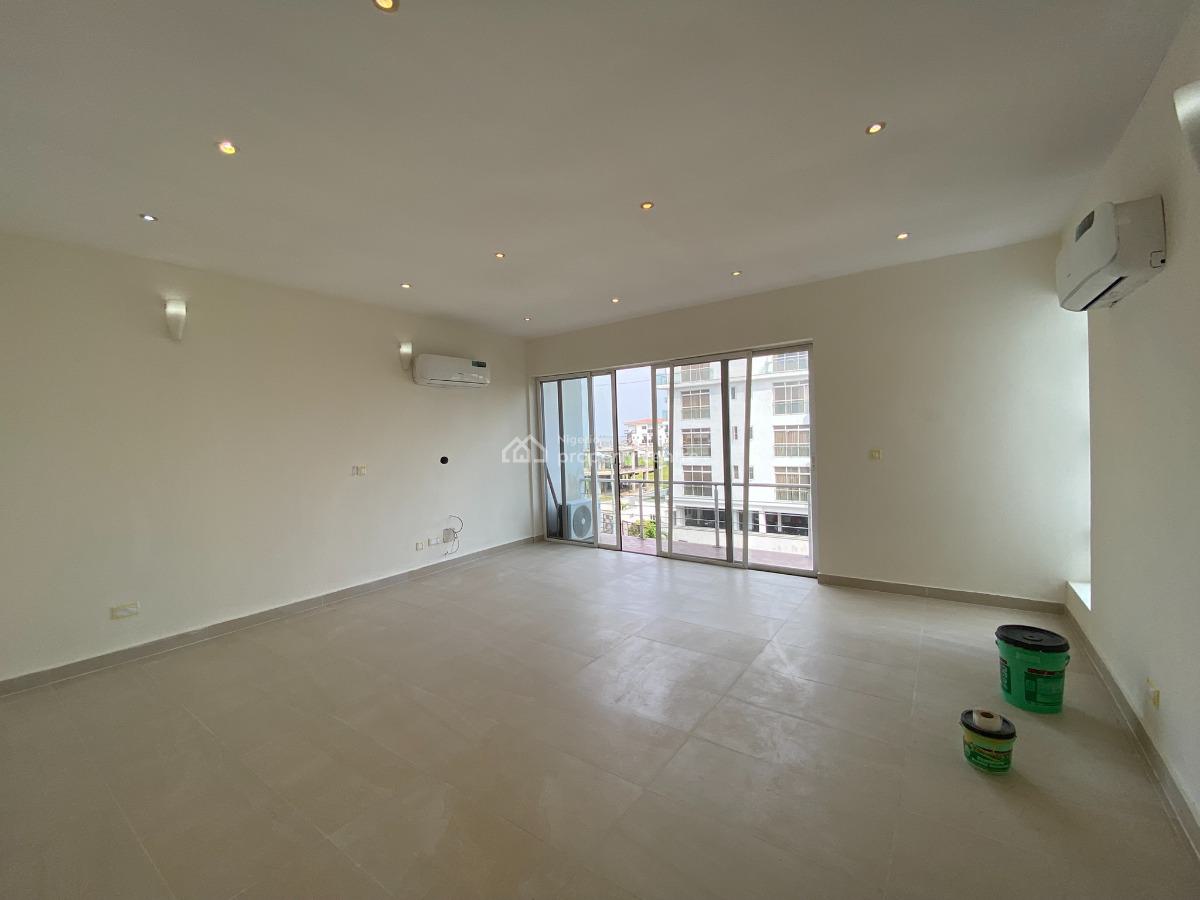 Prestige Living -- 2-bedroom Waterfront Apartment with Bqs, 3rd Avenue Banana Island Estate, Banana Island, Ikoyi, Lagos, Flat / Apartment for Sale