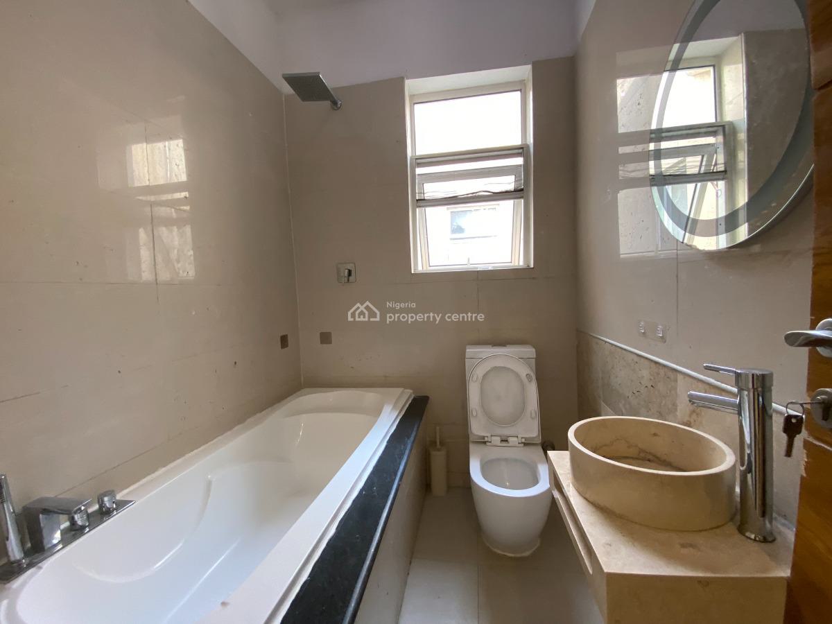 Prestige Living -- 2-bedroom Waterfront Apartment with Bqs, 3rd Avenue Banana Island Estate, Banana Island, Ikoyi, Lagos, Flat / Apartment for Sale