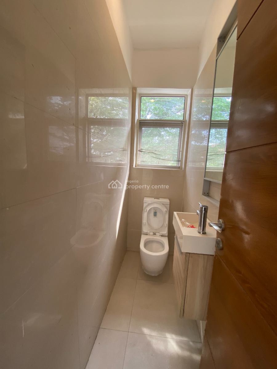 Prestige Living -- 2-bedroom Waterfront Apartment with Bqs, 3rd Avenue Banana Island Estate, Banana Island, Ikoyi, Lagos, Flat / Apartment for Sale