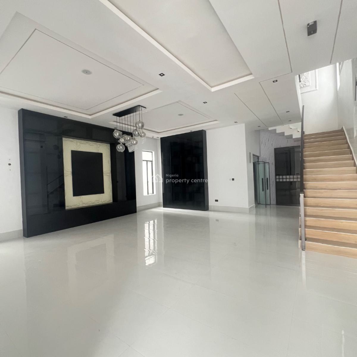 5 Bed& Bq  300 Million, Ajah, Lagos, Detached Duplex for Sale