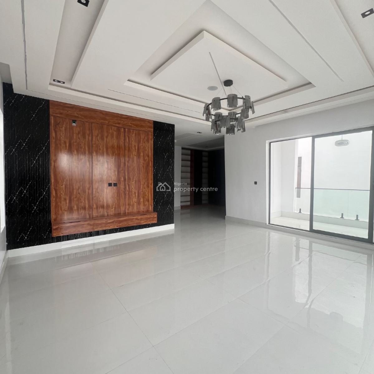 5 Bed& Bq  300 Million, Ajah, Lagos, Detached Duplex for Sale