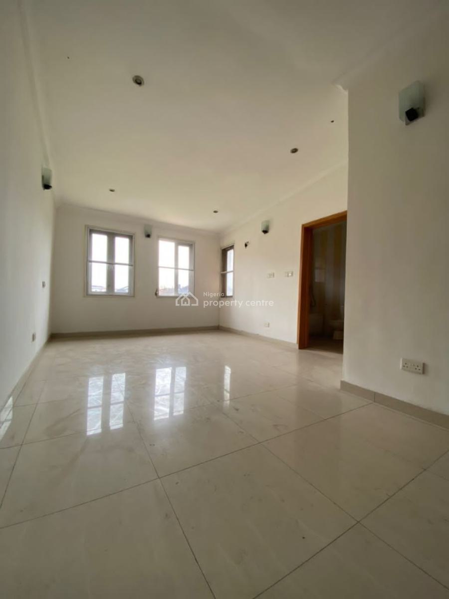 Master Bedroom with Enclosed Kitchen and Balcony, Chisco Off Kusenla Road, Lekki, Lagos, Self Contain (single Rooms) for Rent