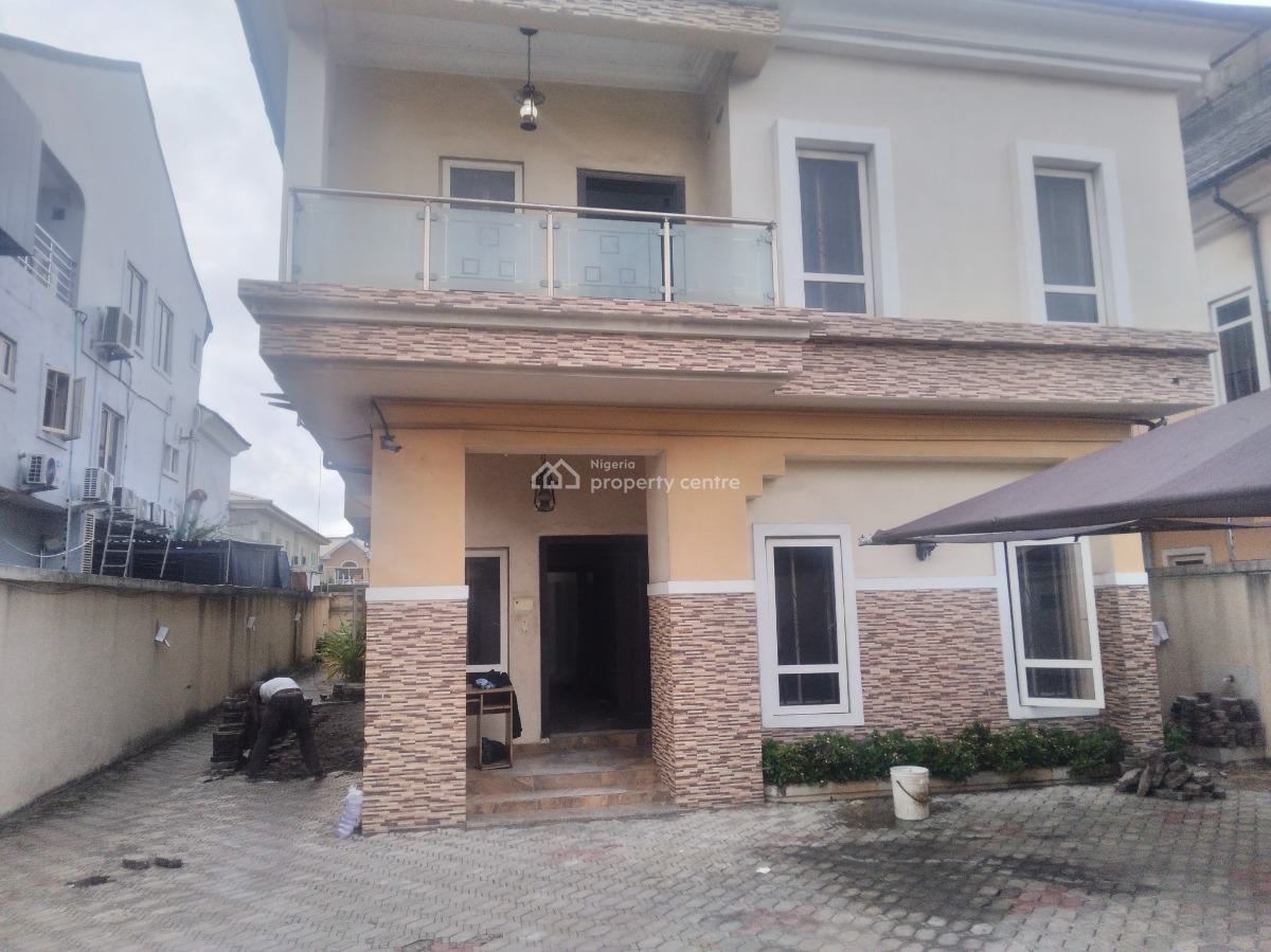 Spacious Five (5) Bedroom Fully Detached Duplex + 2 Rooms Bqs, Lekki Phase 1, Lekki, Lagos, Detached Duplex for Rent