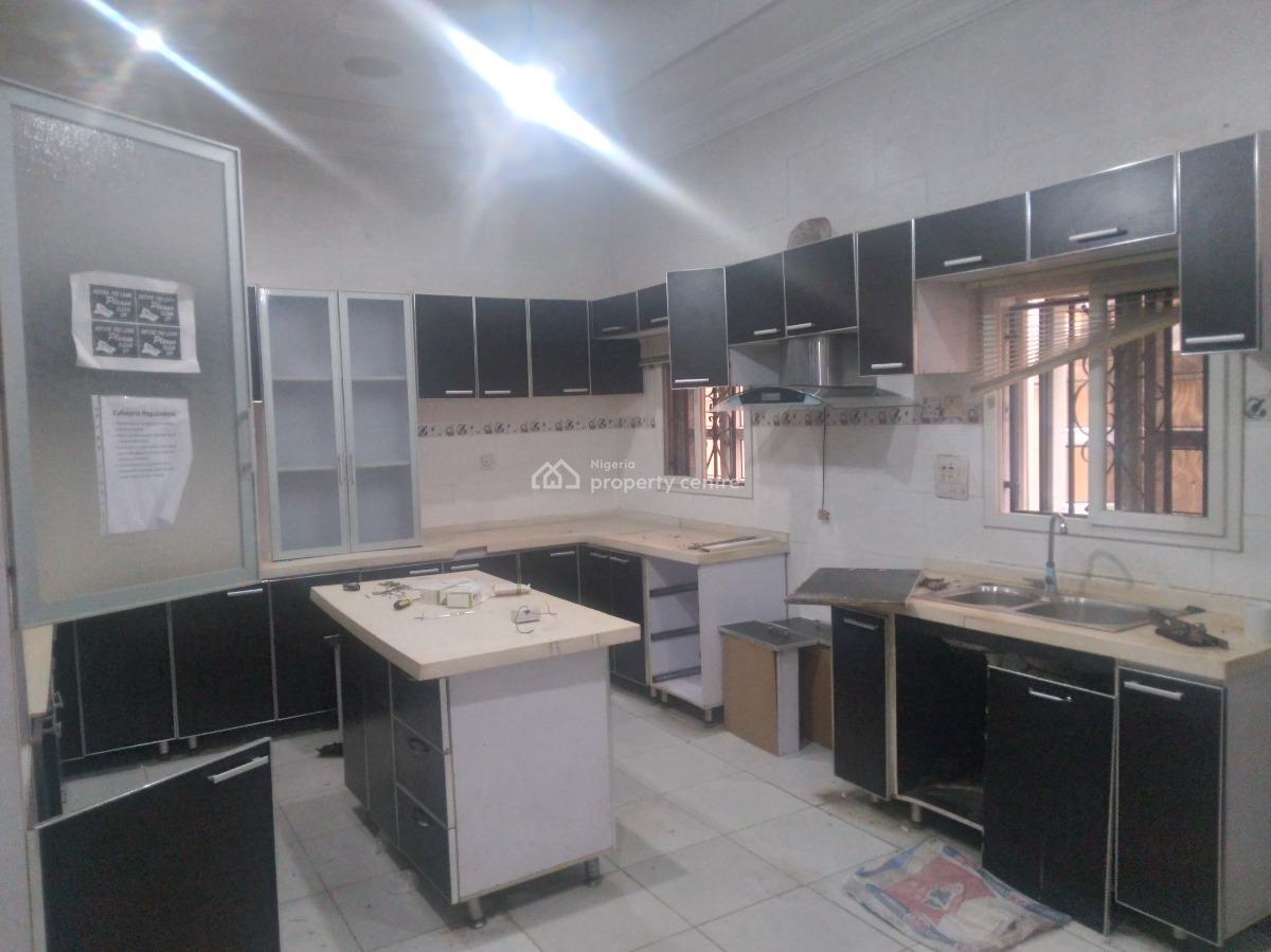 Spacious Five (5) Bedroom Fully Detached Duplex + 2 Rooms Bqs, Lekki Phase 1, Lekki, Lagos, Detached Duplex for Rent