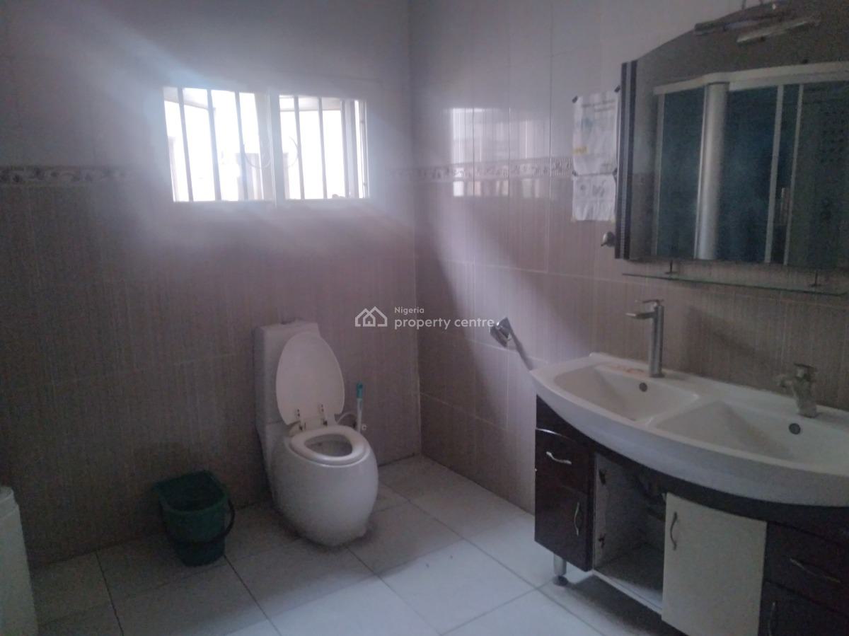 Spacious Five (5) Bedroom Fully Detached Duplex + 2 Rooms Bqs, Lekki Phase 1, Lekki, Lagos, Detached Duplex for Rent