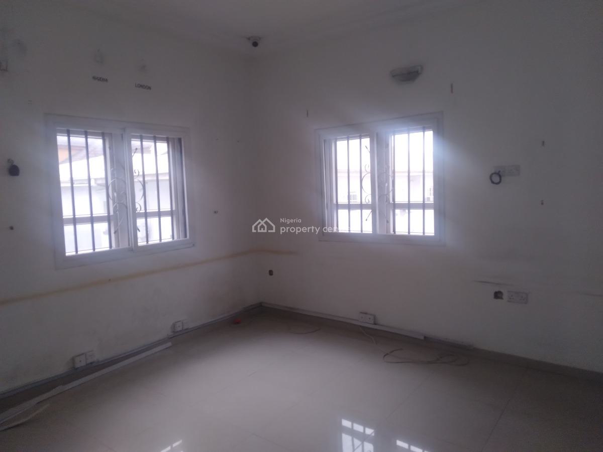 Spacious Five (5) Bedroom Fully Detached Duplex + 2 Rooms Bqs, Lekki Phase 1, Lekki, Lagos, Detached Duplex for Rent