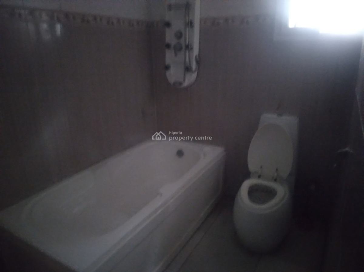 Spacious Five (5) Bedroom Fully Detached Duplex + 2 Rooms Bqs, Lekki Phase 1, Lekki, Lagos, Detached Duplex for Rent