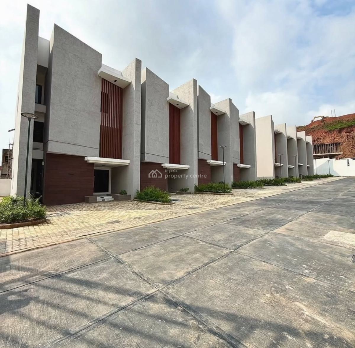 New 4bedroom Terrace Bq with Bq, Guzape, Guzape District, Abuja, Terraced Duplex for Sale