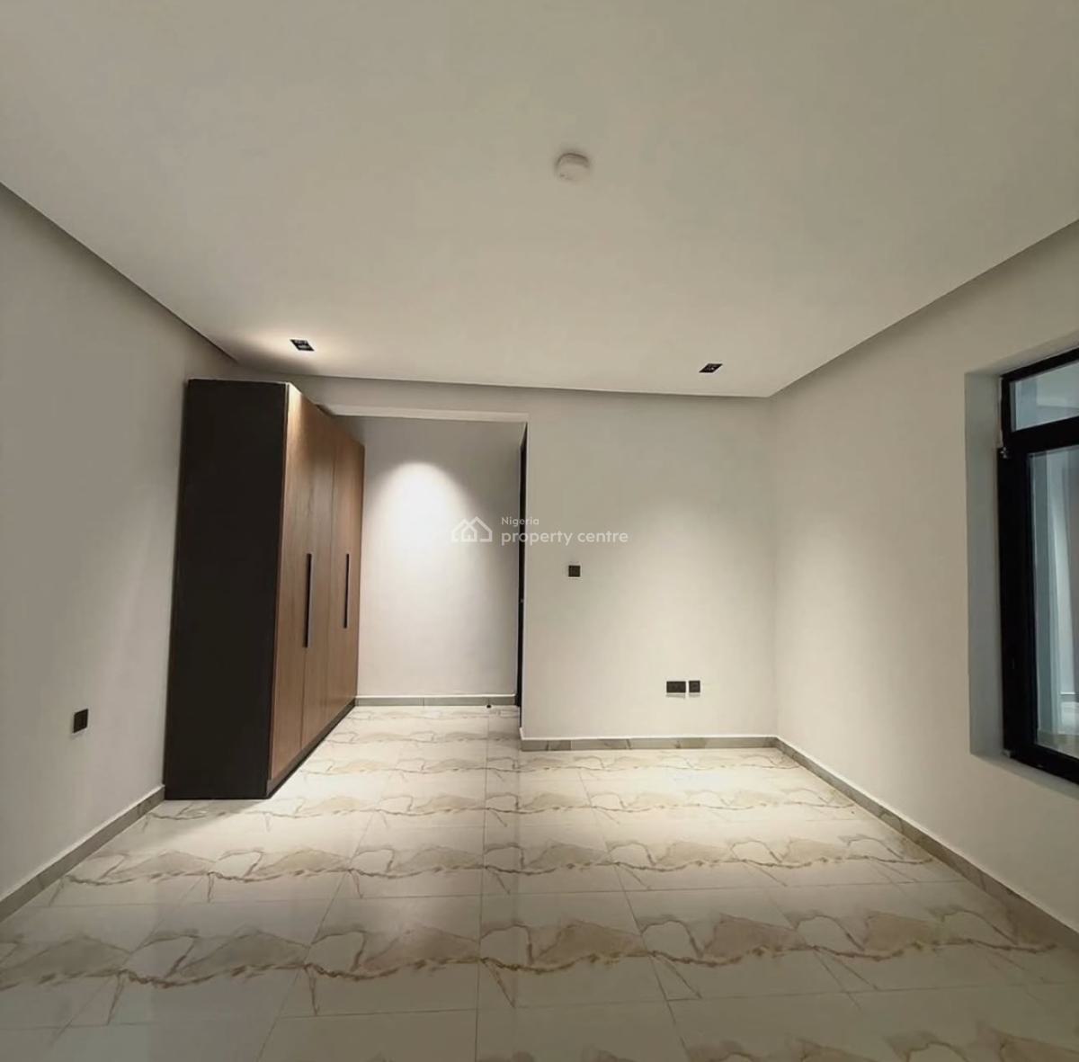 New 4bedroom Terrace Bq with Bq, Guzape, Guzape District, Abuja, Terraced Duplex for Sale