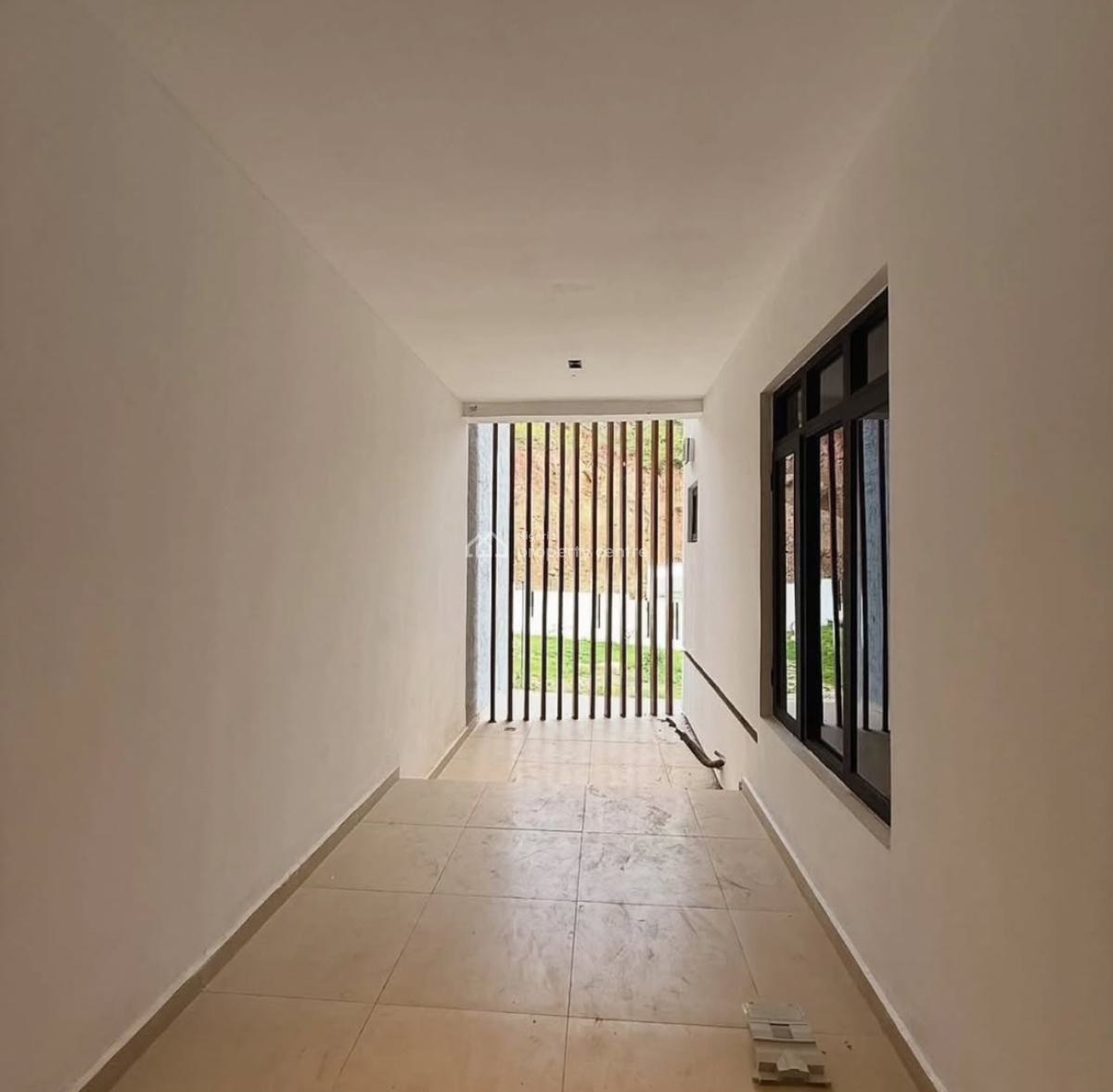 New 4bedroom Terrace Bq with Bq, Guzape, Guzape District, Abuja, Terraced Duplex for Sale