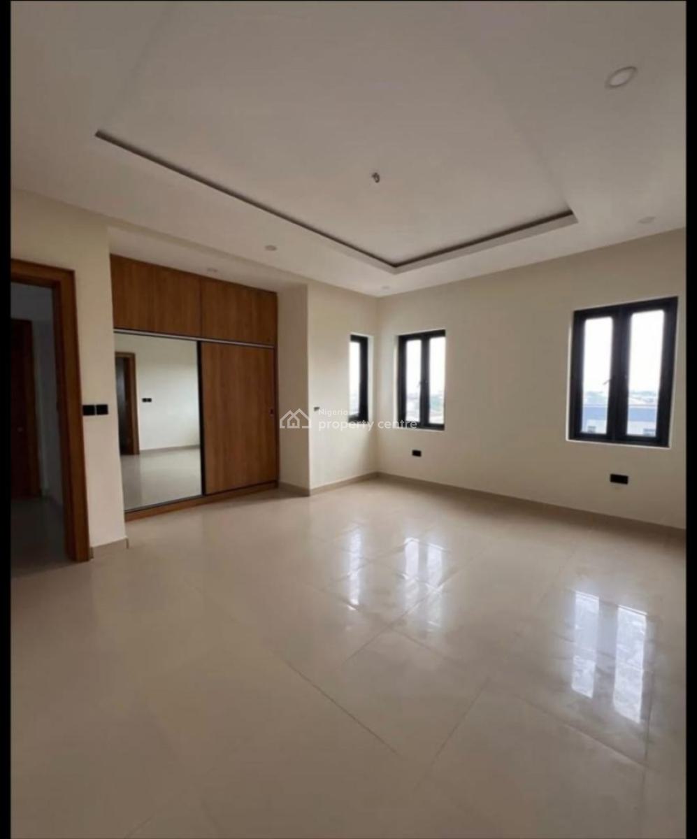 Newly  Built of 2 Bedroom Flat and Penthouse Available, Lekki Phase 1, Lekki, Lagos, Flat / Apartment for Rent