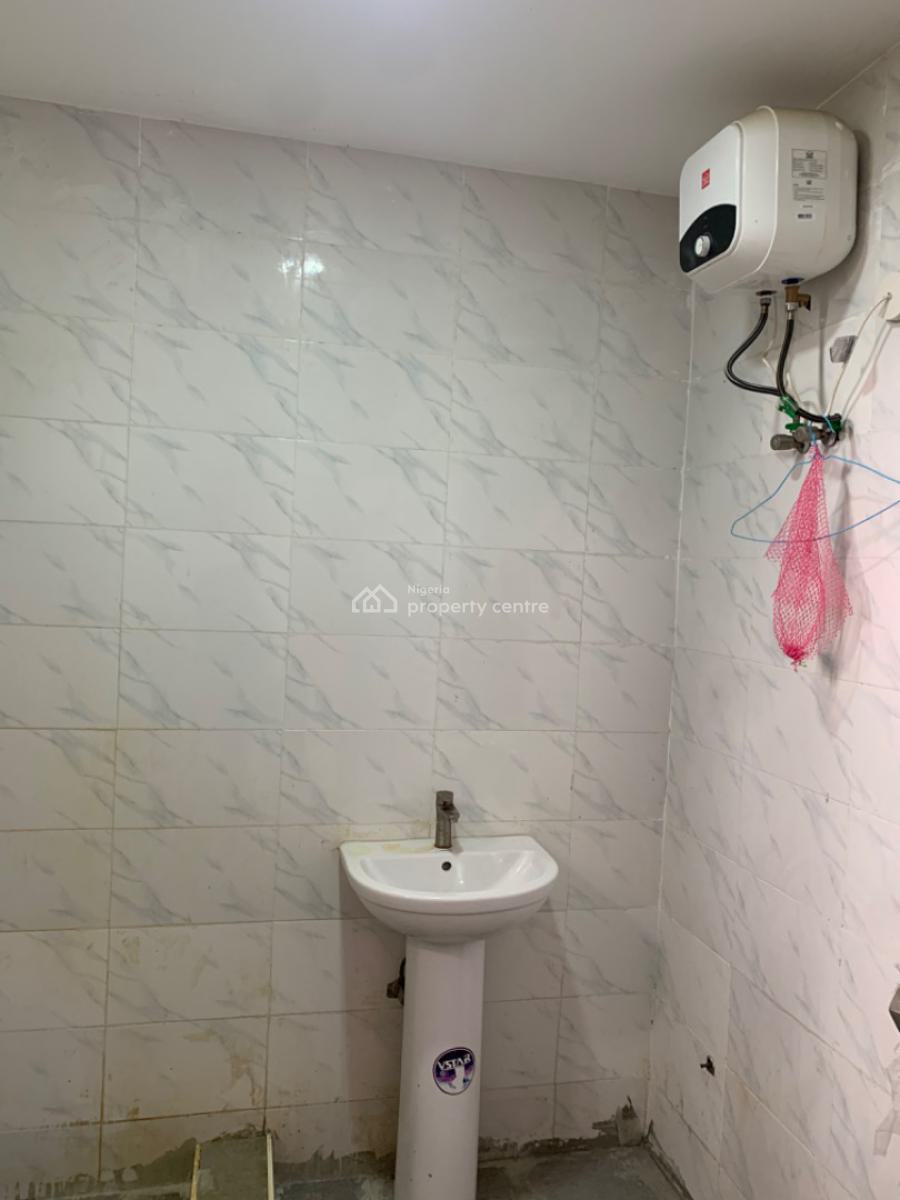 Clean and Luxury 3 Bedroom Duplex with Bq, Abraham Adesanya, Ajah, Lagos, Semi-detached Duplex for Rent
