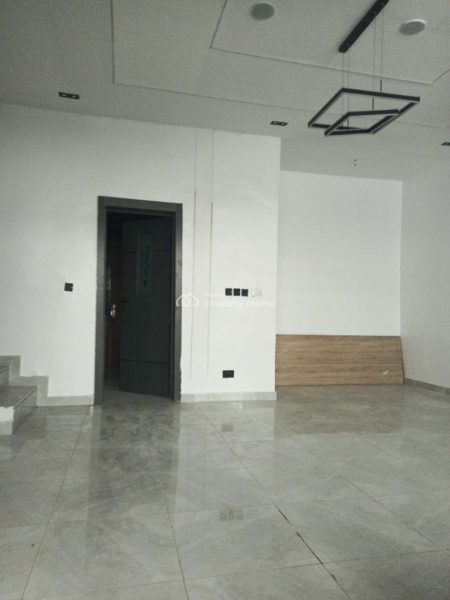 4bedroom Terrace Duplex with Spacious Room, in a Well Secure Estate, Ikota, Lekki, Lagos, Terraced Duplex for Sale