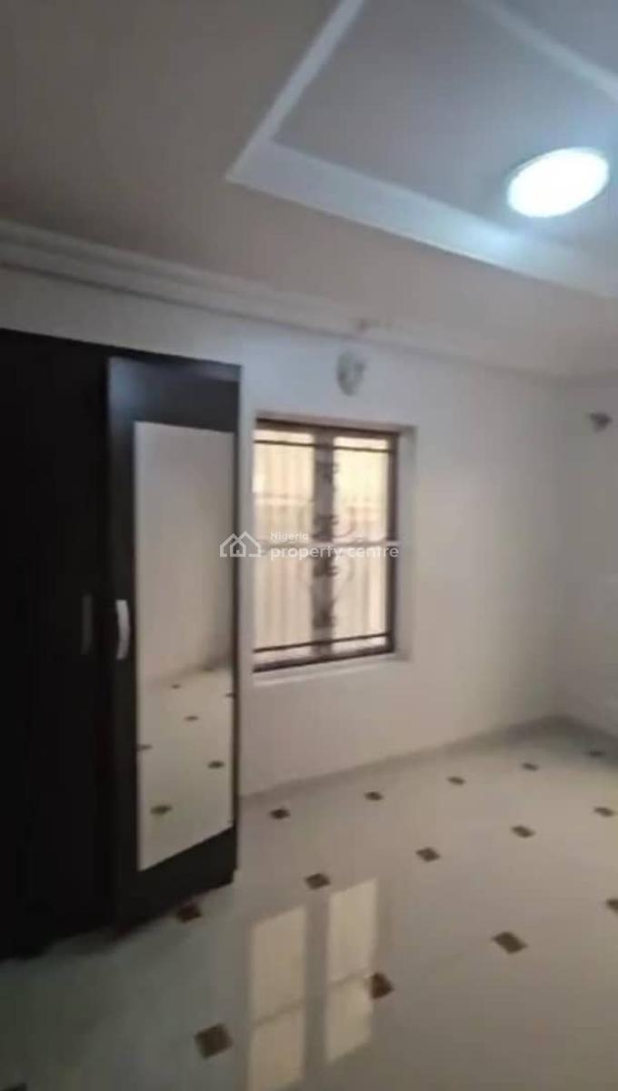 Lovely 2 Bedroom Flat, Gra Phase 2, Magodo, Lagos, Flat / Apartment for Rent