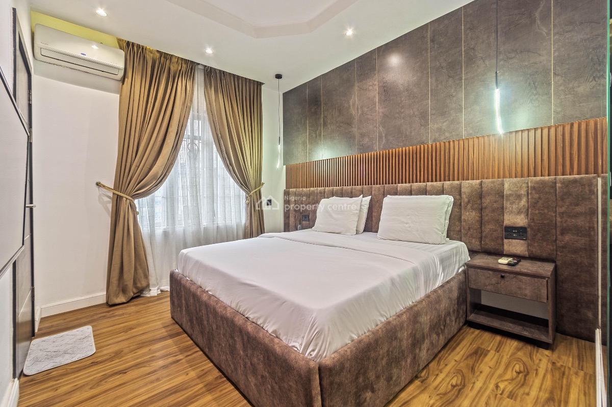 2 Bedroom Apartment, Lekki Phase 1, Lekki, Lagos, Flat / Apartment Short Let