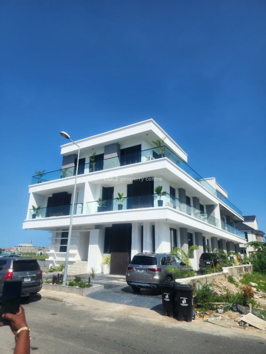 Executive 5 Bedroom Semi Detached House with Bq, Cowry Creek Estate, Lekki, Lagos., Lekki, Lagos, Semi-detached Duplex for Sale