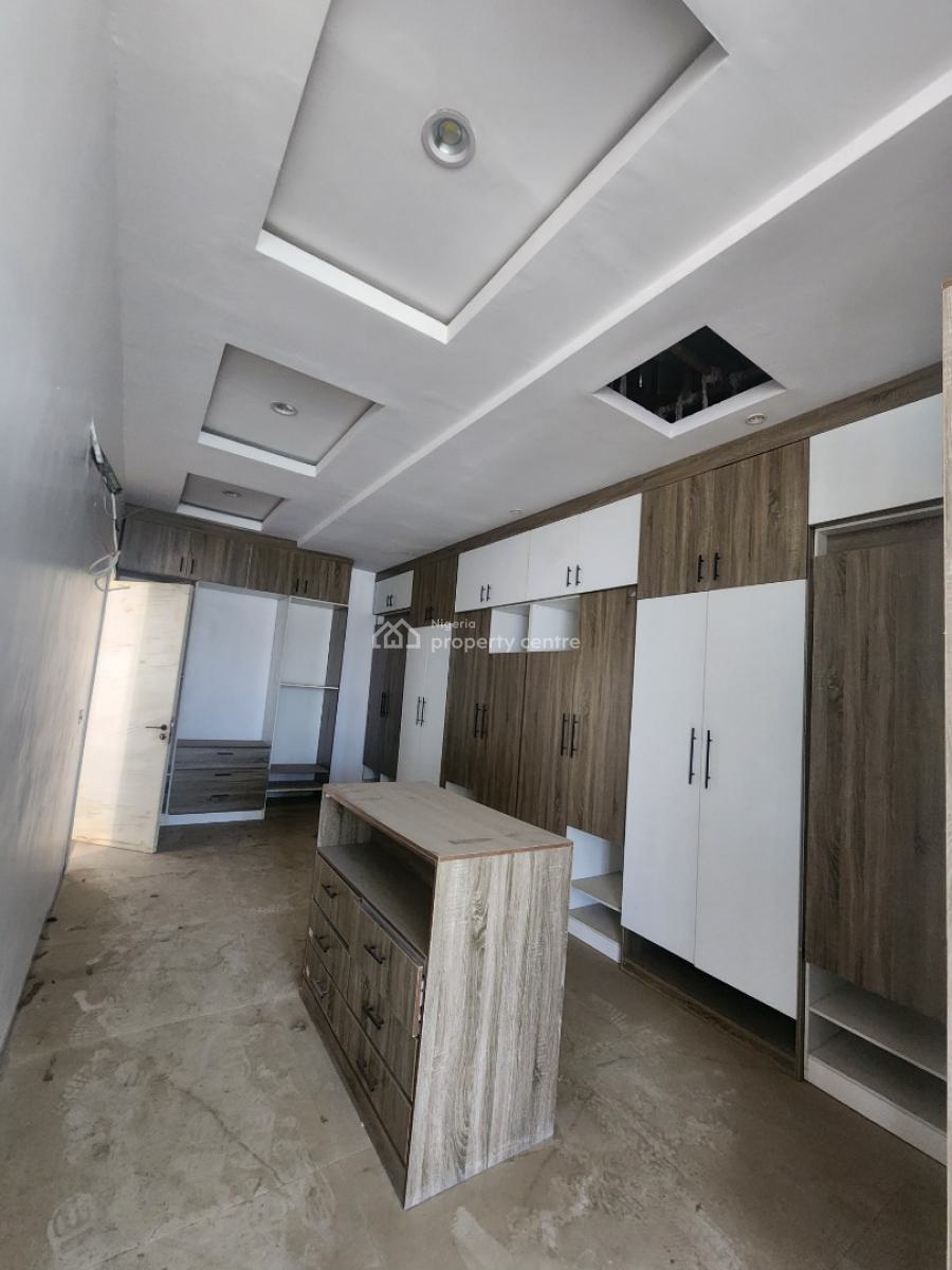 Executive 5 Bedroom Semi Detached House with Bq, Cowry Creek Estate, Lekki, Lagos., Lekki, Lagos, Semi-detached Duplex for Sale