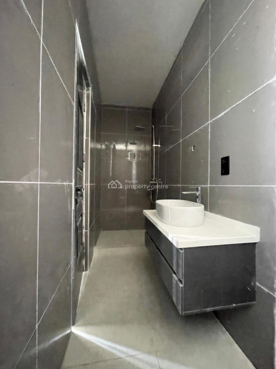 2 Bedroom Apartment with Elevator, Pool and Gym, Lekki Phase 1, Lekki, Lagos, Flat / Apartment for Sale