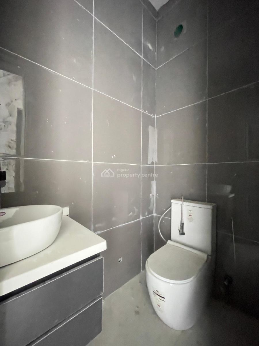 2 Bedroom Apartment with Elevator, Pool and Gym, Lekki Phase 1, Lekki, Lagos, Flat / Apartment for Sale