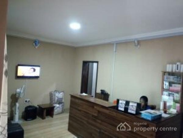 3 Bedrooms Furnished Apartments Oluyole Apata Ibadan, 11/12, African Church Layout, Ilupeju Quarters, Off Johnson Awe, Apata, Apata, Ibadan, Oyo, Flat / Apartment Short Let