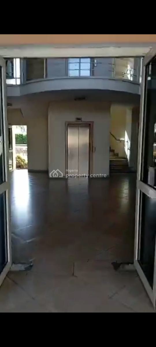 a Fully Service, Well Secured & Spacious 3bed Room Ground Floor Apart, Ocean Crest Haven, Oniru, Victoria Island (vi), Lagos, Flat / Apartment for Sale