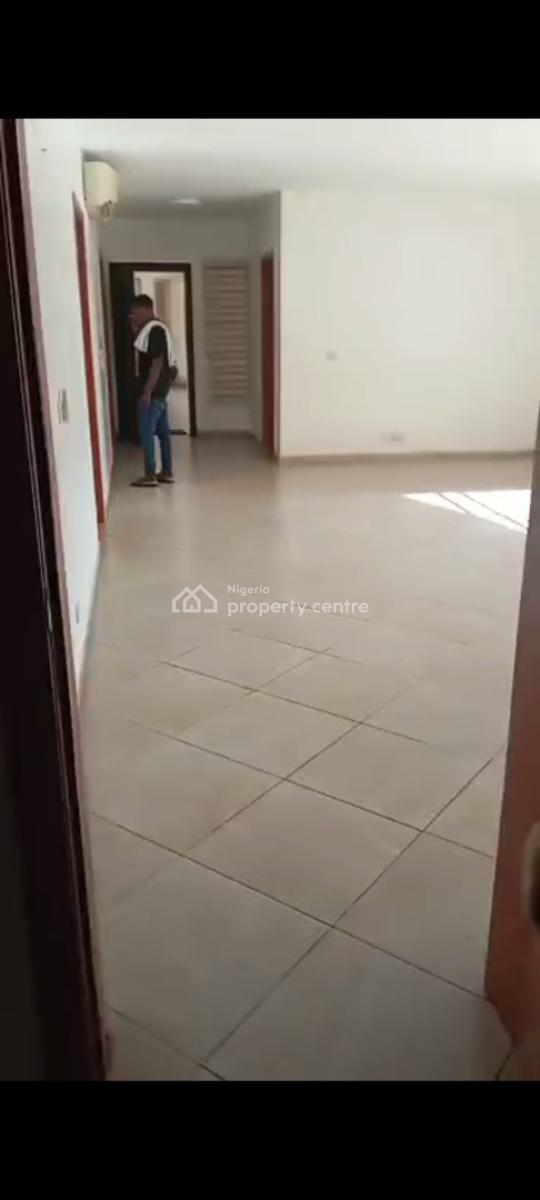 a Fully Service, Well Secured & Spacious 3bed Room Ground Floor Apart, Ocean Crest Haven, Oniru, Victoria Island (vi), Lagos, Flat / Apartment for Sale
