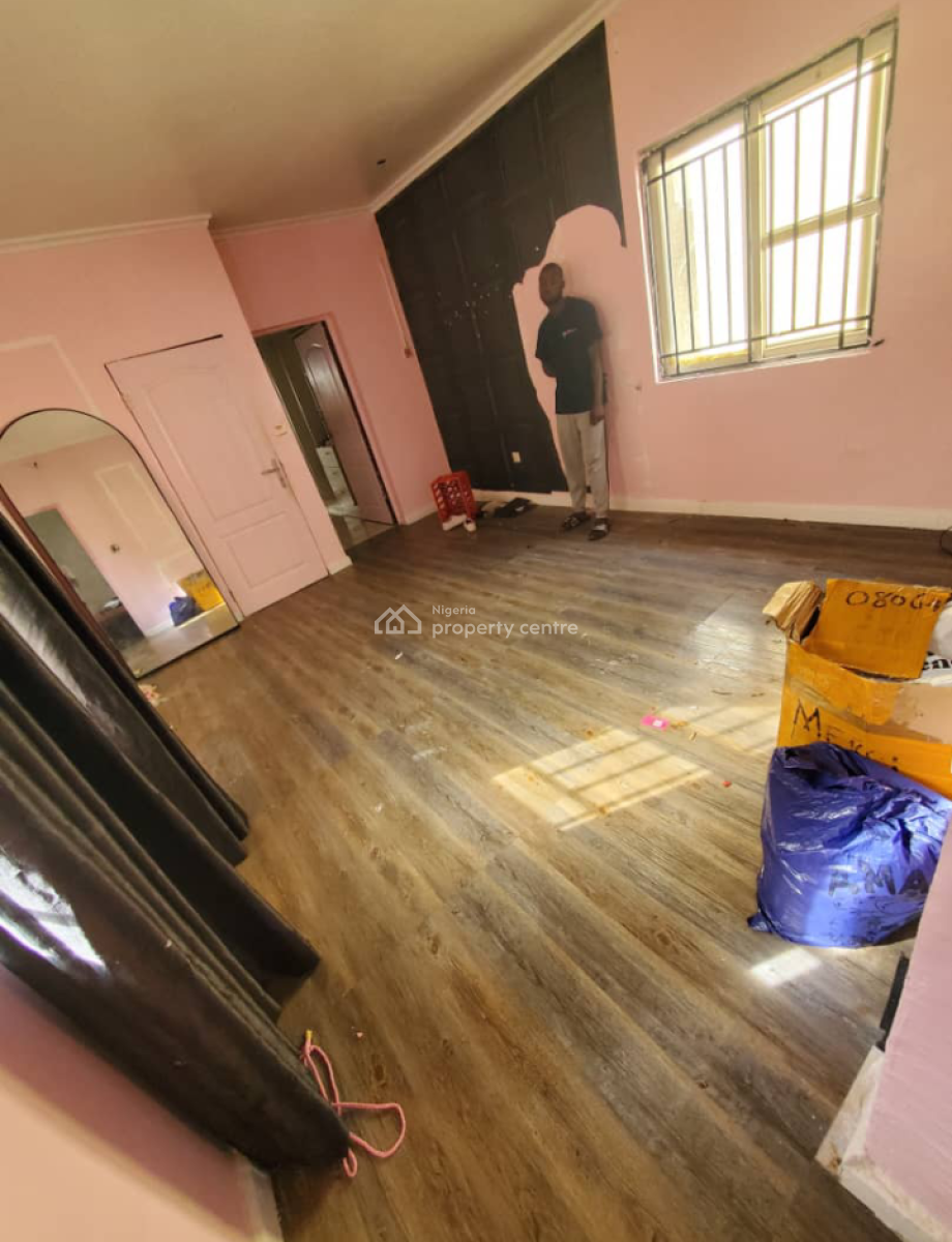 Spacious Two Bedroom Apartment, Lekki Phase 1, Lekki, Lagos, Flat / Apartment for Rent