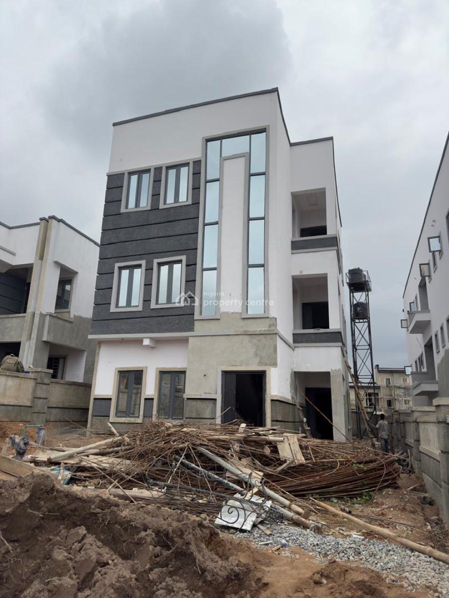 Newly Built 3units of 3bedroom Apartment with 4baths Each, 3units of 3bedroom Apartments with 4baths in an Housing Estate, Akobo, Ibadan, Oyo, Block of Flats for Sale